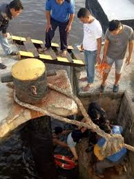 Wanita Usia Lanjut di Kapal Roro Bengkalis Terjun ke Laut